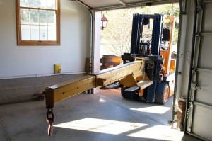 Using a forklift with extendable beam