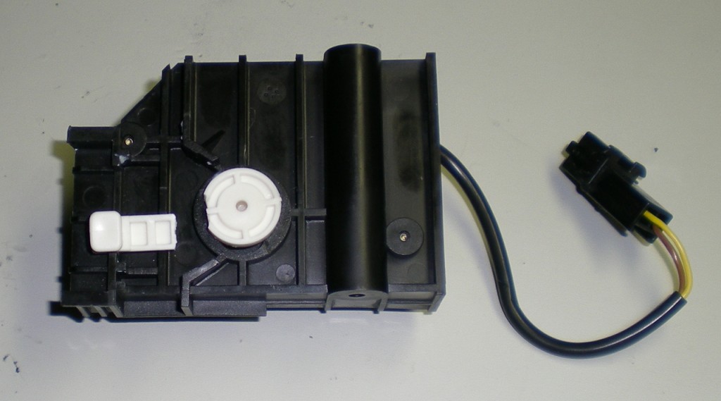 Recirculation motor broken actuating arm